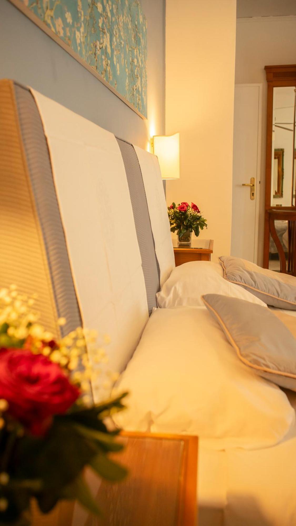 מונדרגונה Hotel Sinuessa Terme מראה חיצוני תמונה